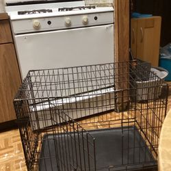 Wired Pet Crate With Tray