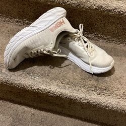 Hoka Shoes Size 7