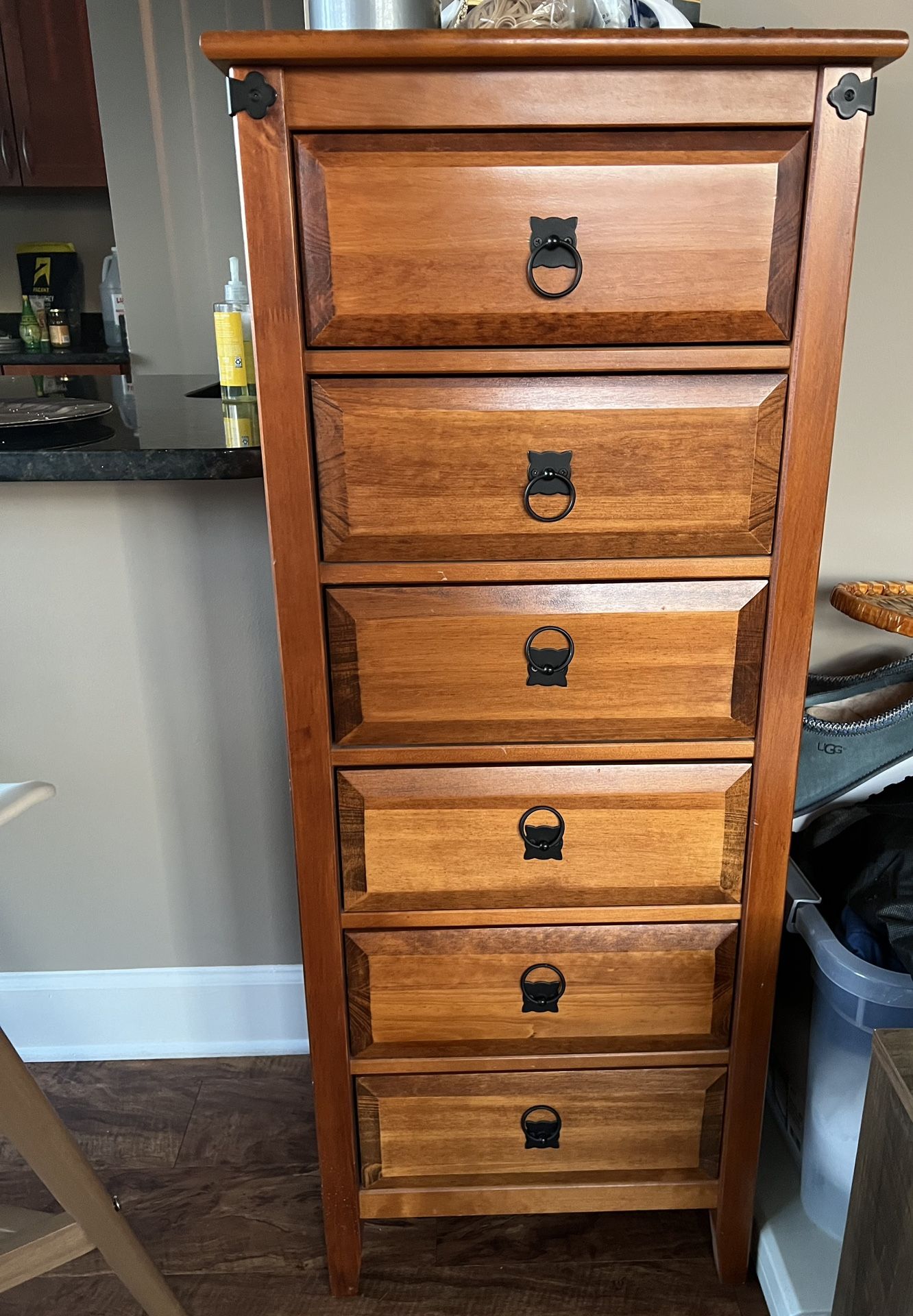 Dresser