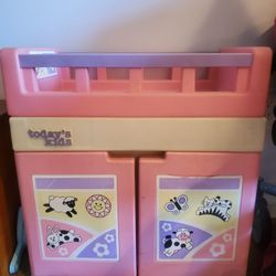 Today's Kids Doll Bed, Bath & Dresser