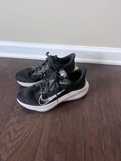 Women’s Nike Air Zoom Size 8