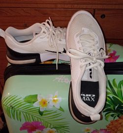 Nike     Size 10.5