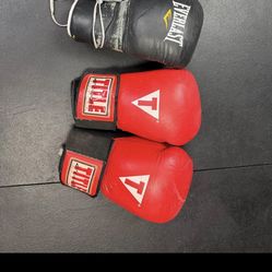 Boxing gloves