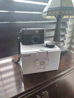 Fujifilm x half charcoal silver