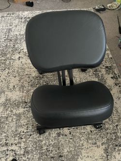 Ergonomic Kneeling Chair