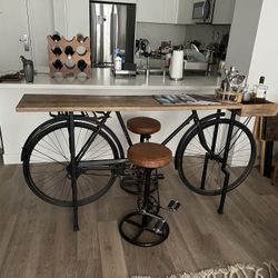 Super-cool Bike Bar & Stools