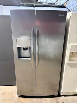 Frigidaire refrigerator 36 "stainless Steel