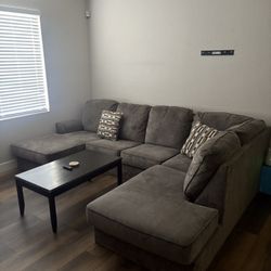 3 Piece Couch And Love Seat 