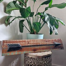 Farmstyle Wooden & Metal Arrow Home Decor