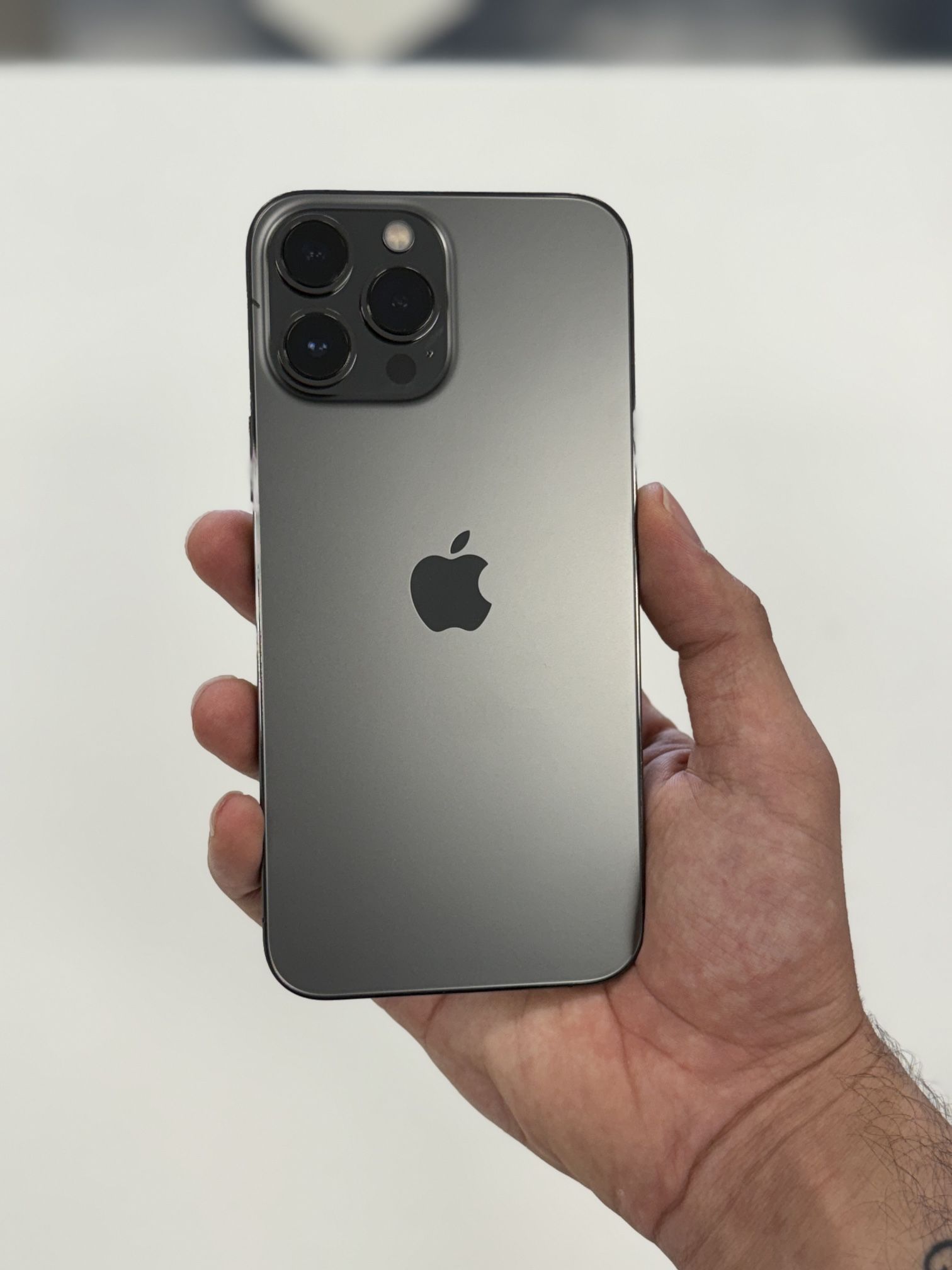 Apple iPhone 13 PRO MAX 256GB UNLOCKED SPACE GRAY