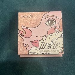 Benefit Cosmetics ~ Tickle Me Pink Highlighter With Brush ~ 0.28 Oz ~ NIB