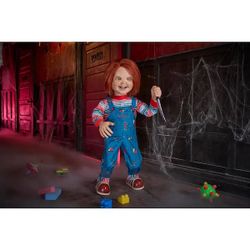 Universal 3.5 ft. Animated Chucky Doll