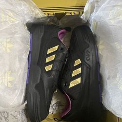 Adidas 2000 Yugioh With Sealed Dark Magician Promo Card 9.5 Mens