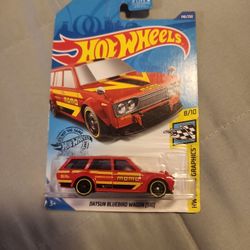 Hot Wheels Datsun Bluebird Wagon 