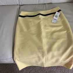 Nice Woman Classy Skirt Size 6 New