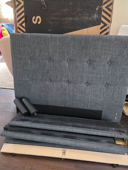Good condition. Comes with an original box.