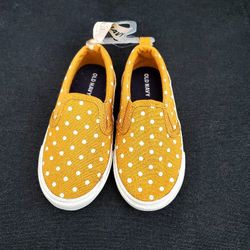 Old Navy Canvas Baby Shoe