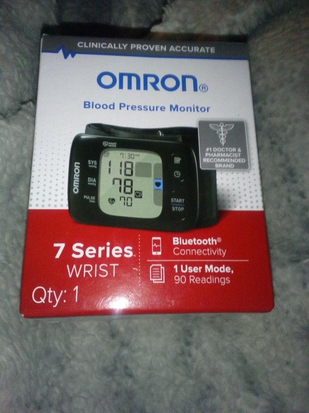Blood Pressure Wrist Omron 7 Series Wrist 7BP6350