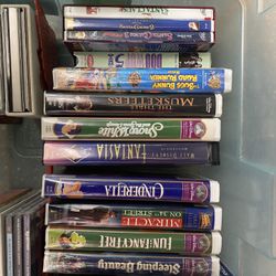 DVD VHS CDs Lot Of 30 Items 