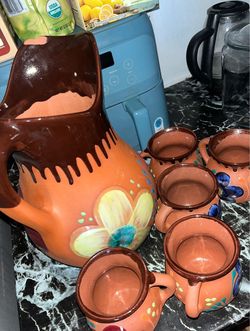 Pitcher & mugs