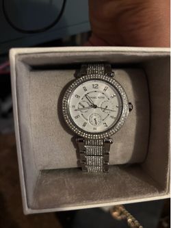 Mk watch