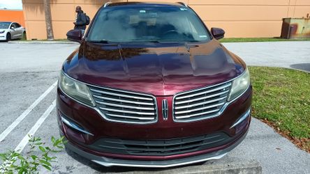 Lincoln 2016 MKC 2.0  Red Color