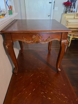 Square Table (2/2)