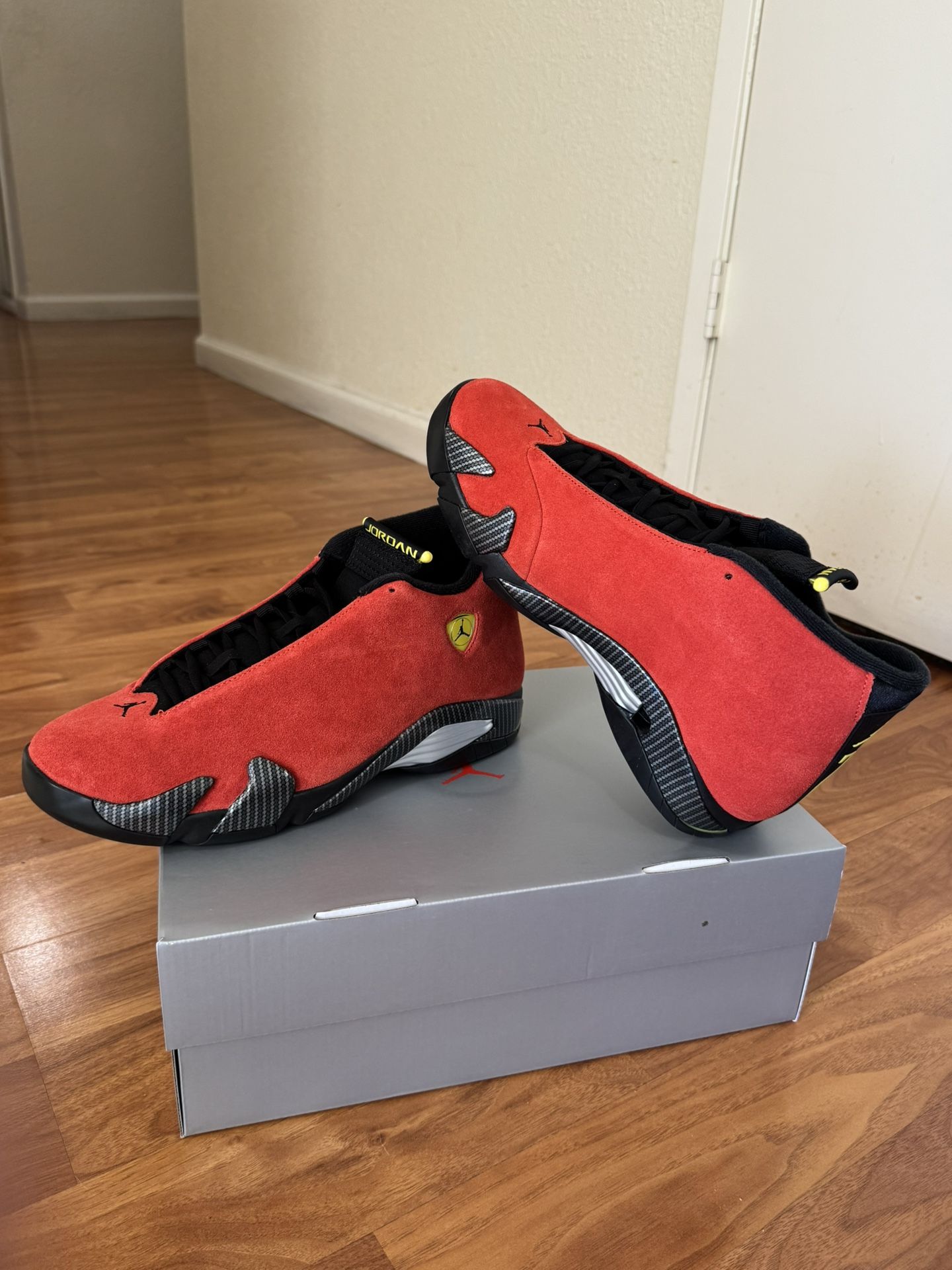 Jordan 14 Ferrari 2025 (Size 10.5M) DS NEW