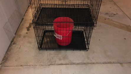 Medium dog crate