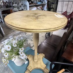 Bombay Side Table Flips Up To Save Space 
