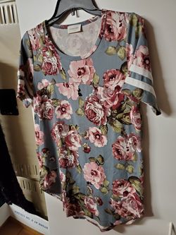 Ladies top, size med