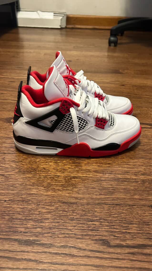Jordan 4 Fire Red Size 7.5