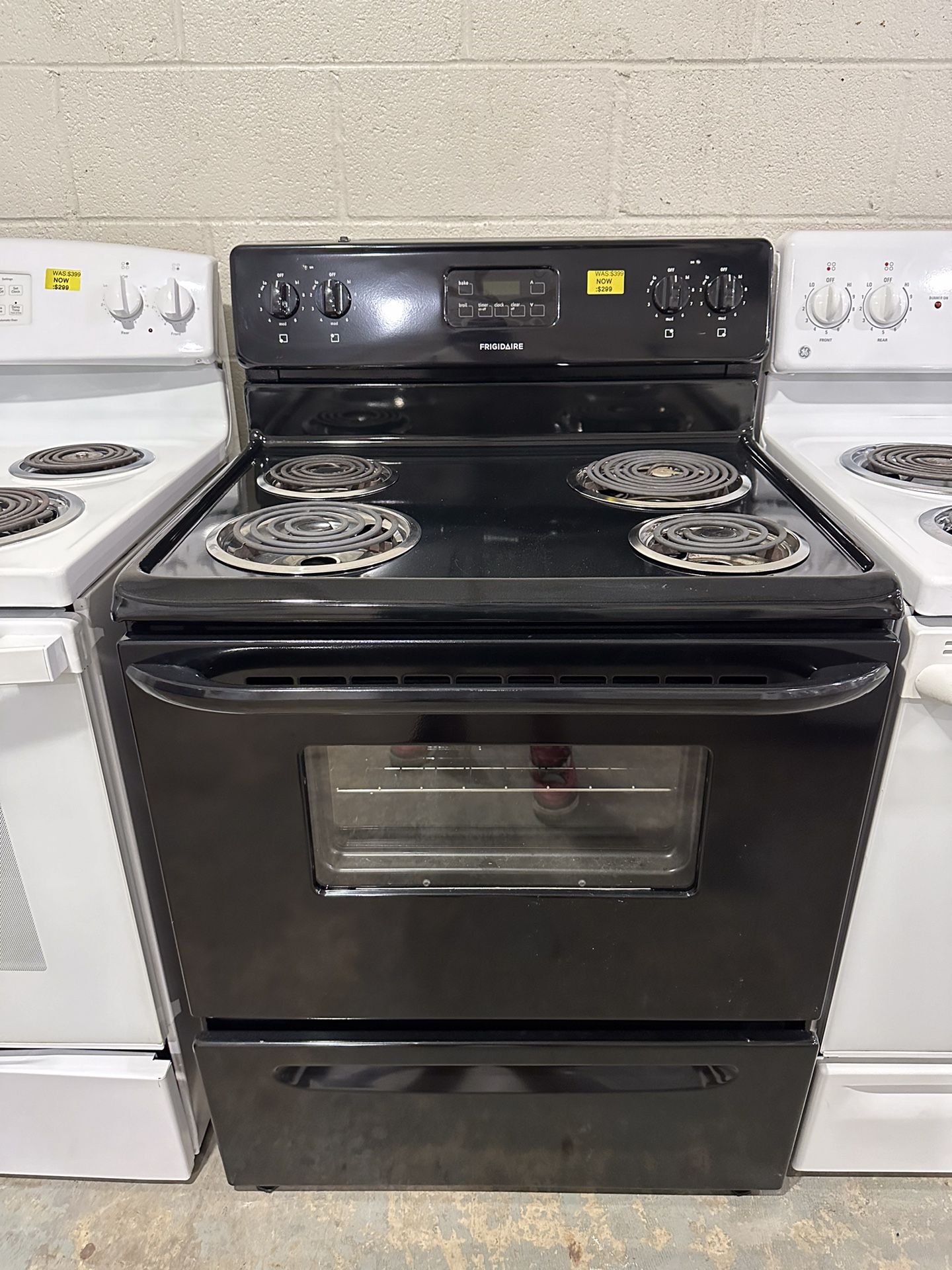 Frigidaire Coil Top Stove