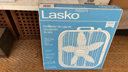 NIB Lasko Fan square air circulating box fan