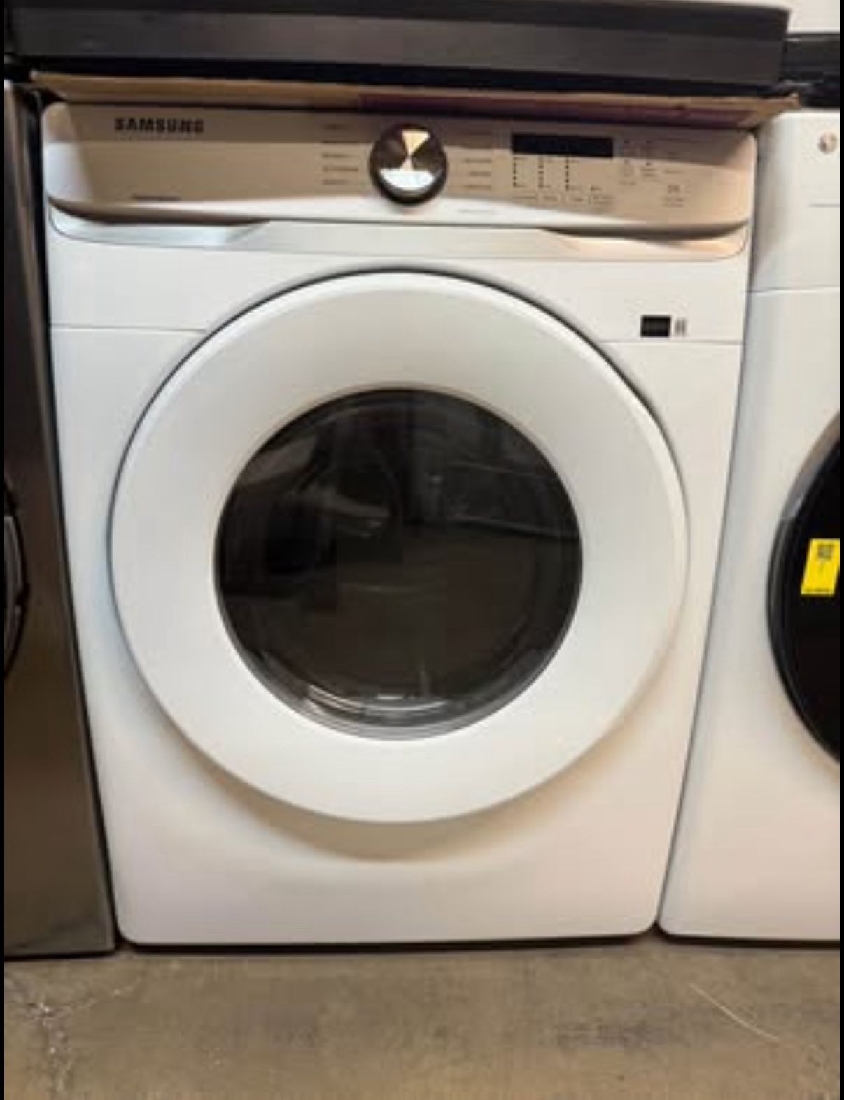 New Samsung - 7.5 Cu. Ft. Stackable Electric Dryer
