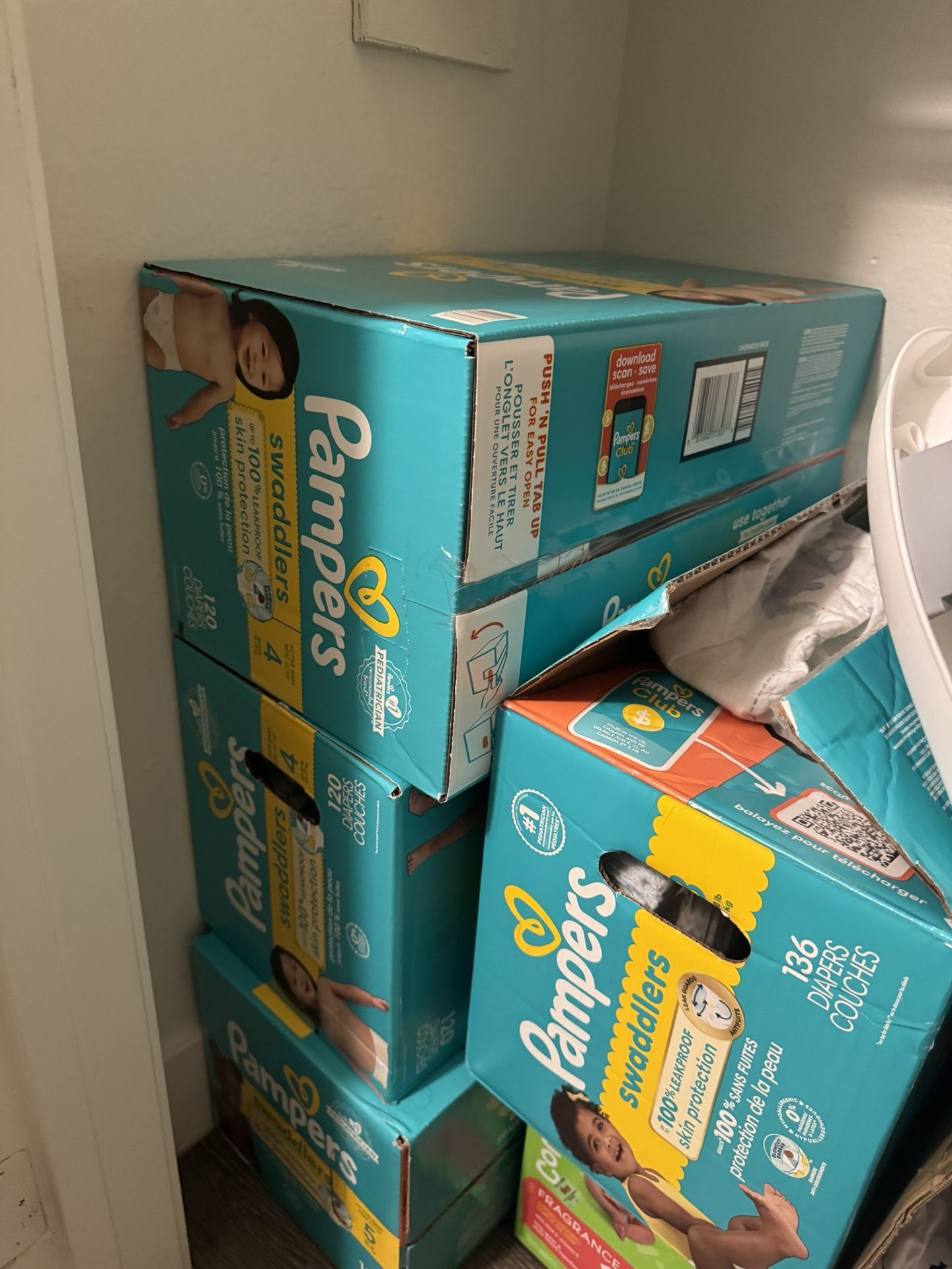 Box Diapers Not Opened Size4-5