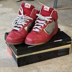 Nike SB Dunk Hi Mork And Mindy Red / Chrome Worn Size 10.5