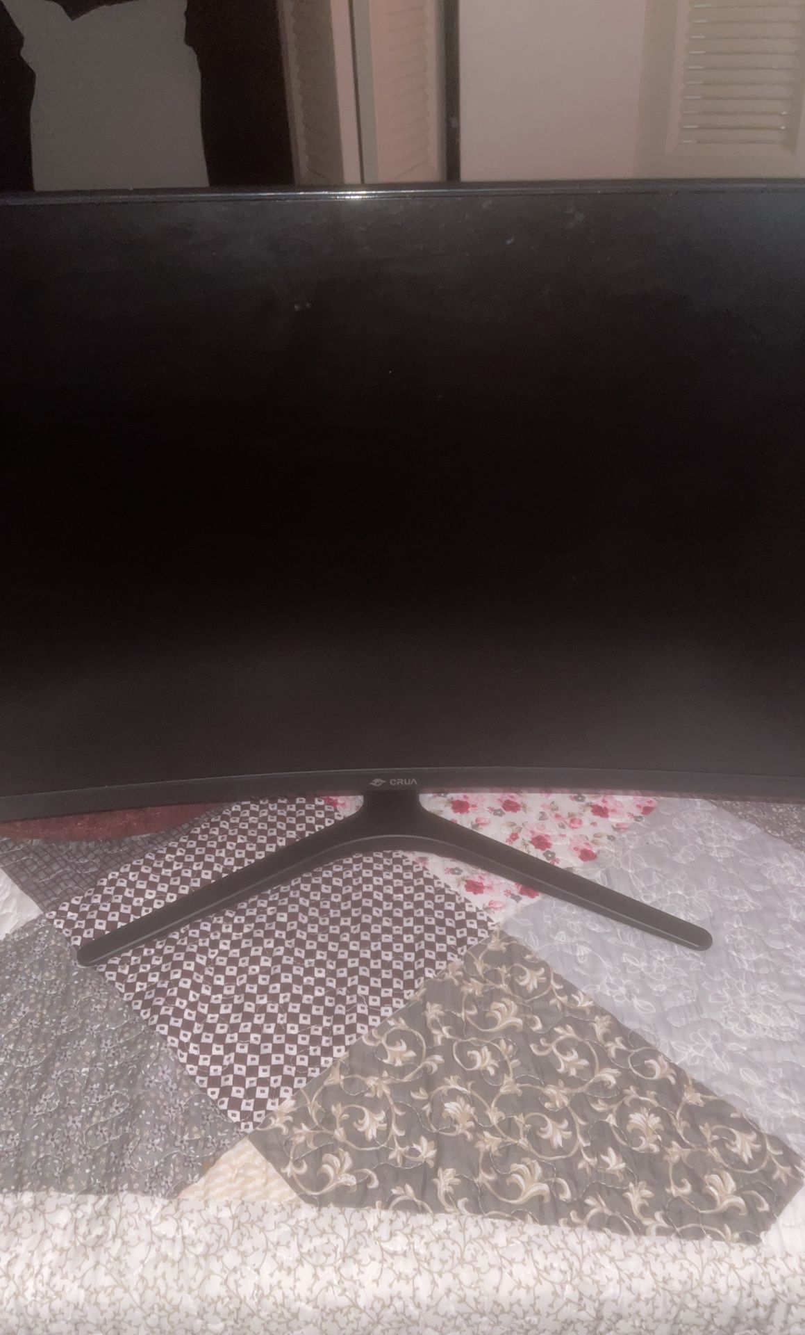 Curved Moniter