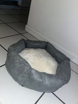 Camita para perrito nueva small $15