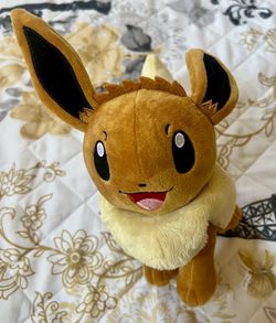 Nintendo Pokémon Eevee Plush Stuffed Animal Brown/Cream/Black 2021