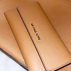 Michael Kors Purse & Wallet