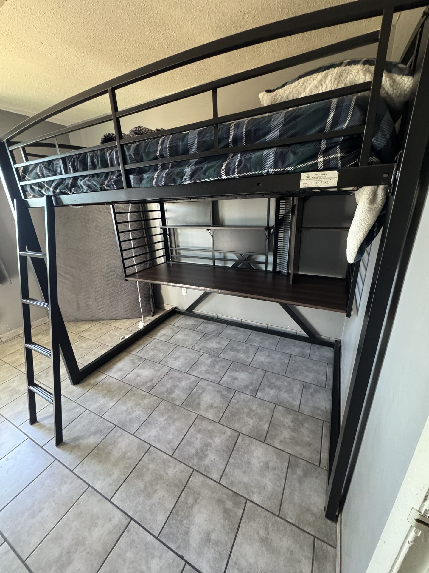  Loft Bed 