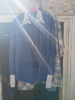 A Nice Men's Blue & White Long Sleeve Button Down Top