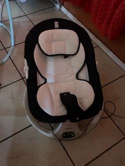 Electric baby swing