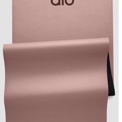 ALO Yoga mat