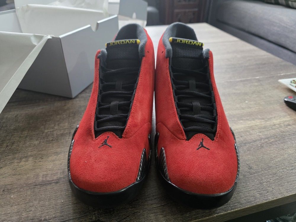 Air Jordan 14 Retro "Challenge Red" (10.5) (2025)