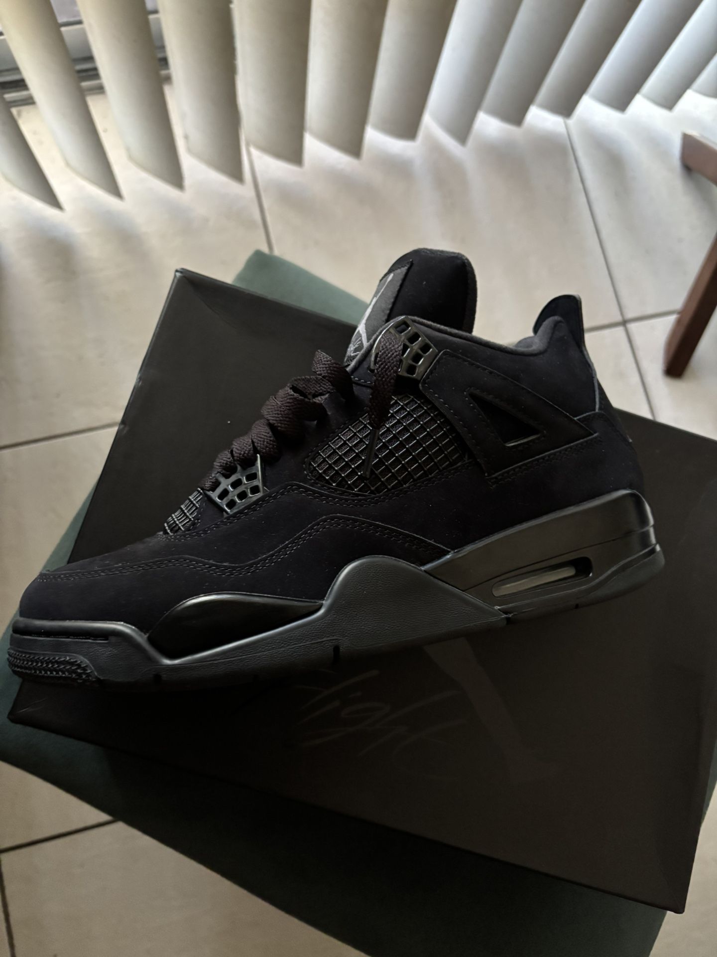 Air Jordan 4 Retro 'Black Cat Size 9.5