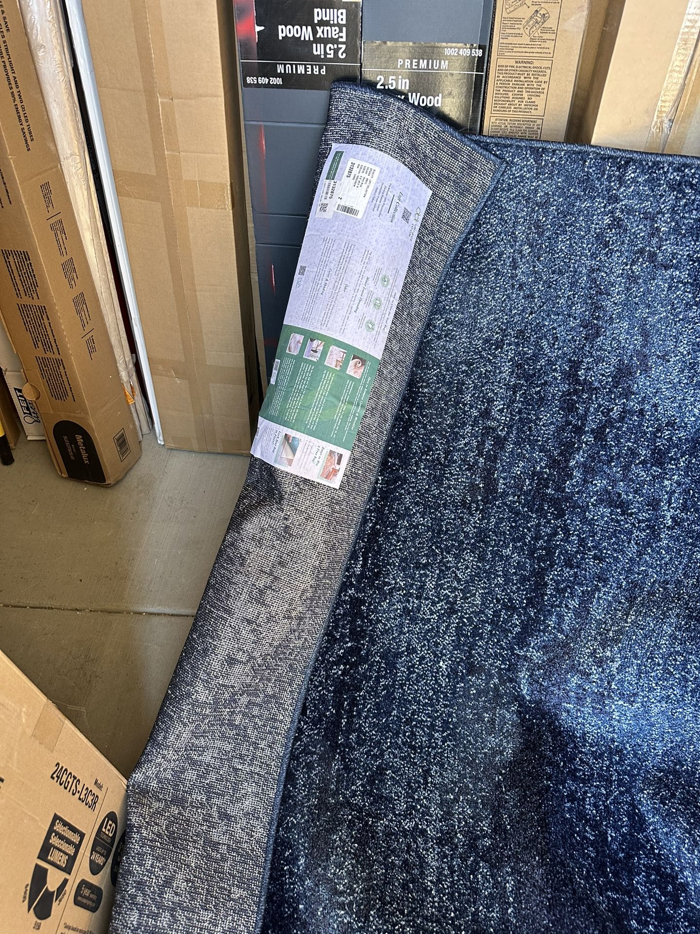 Hi everyone we have this Unique Loom Del Mar Lucille Navy Blue 5' 0 x 8' 0 Area Rug. Only $50