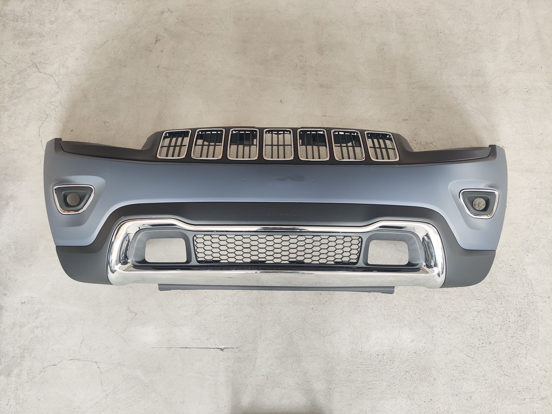 Complete Front Bumper Assembly With Grille For 2014 - 2016 Jeep Grand Cherokee