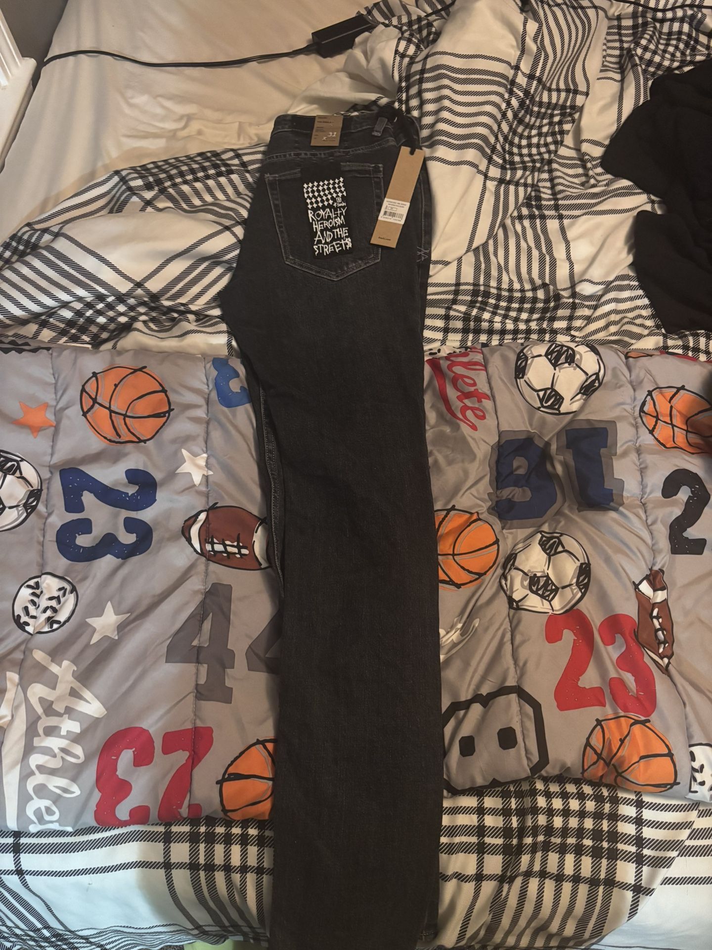 KSUBI SZ31 NEW WITH ALL TAGS!!